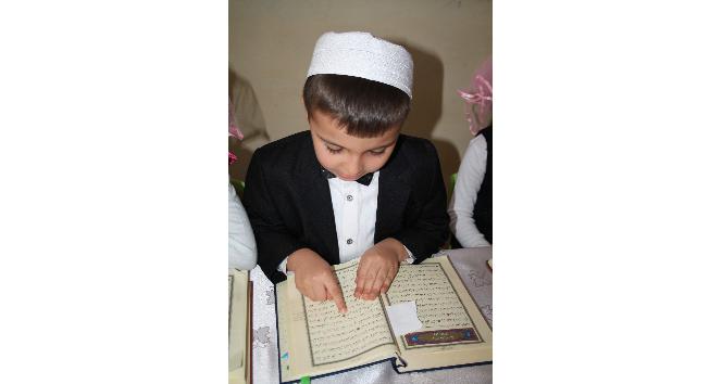 Kuran-ı Kerim okuyan çocuklar için tören düzenlendi