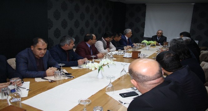 Teröre lanet yürüyüşü ileri bir tarihe ertelendi