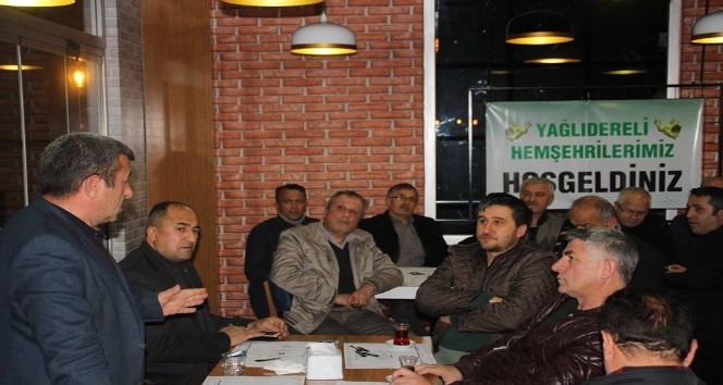 Yağlıdereliler birlik ve dayanışma toplantısında bir araya geldi.