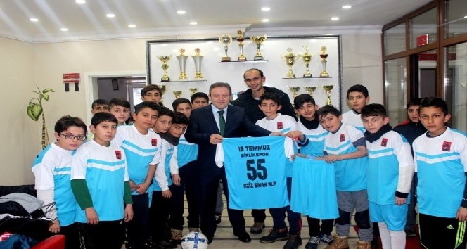 Ağrı’da 15 Temmuz Birlik Spor Futbol Takımı kuruldu
