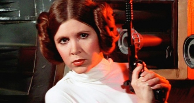 Carrie Fisher uçakta kalp krizi geçirdi 1