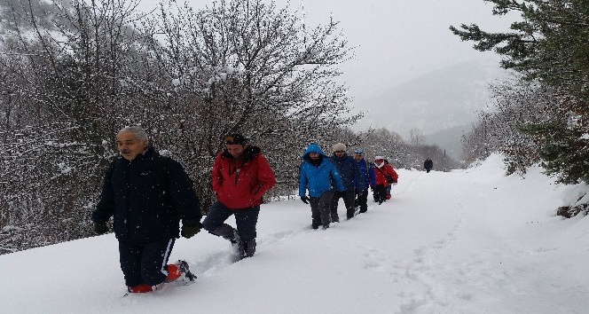 Gümüşhaneli dağcılardan Sarıkamış şehitleri için zorlu yürüyüş