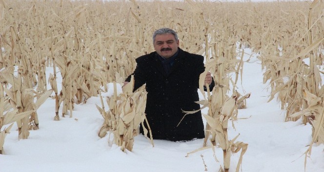 Karaman’da 1 metreyi bulan kar çiftçiyi sevindirdi