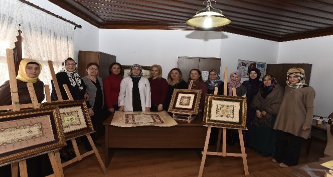 Hat ve Tezhip’in en güzel örnekleri BELMEK’lerde