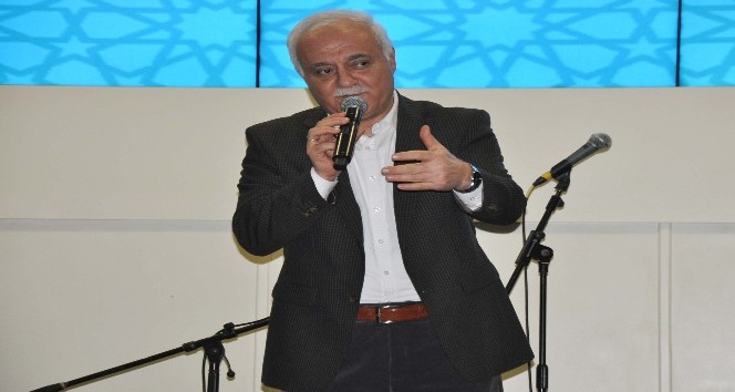 Nihat Hatipoğlu: "Mekke’nin fethi yılbaşından daha mı az önemli"