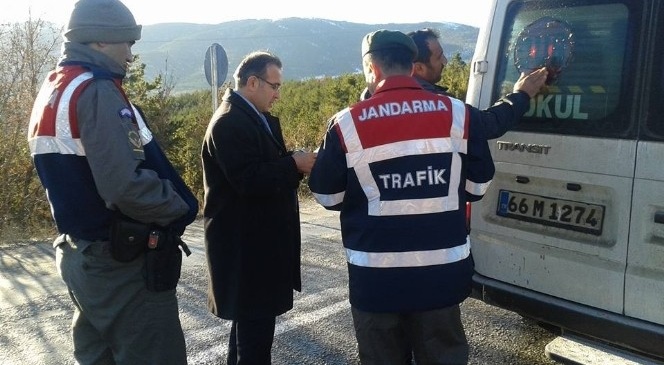 Akdağmadeni İlçesinde Köylerden Öğrenci Taşıyan Servis Minibüsleri Denetlendi