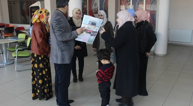 Karaman'da Gençlik Merkezi'nden Türkçe Dersleri