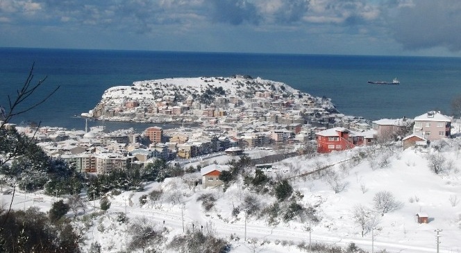Amasra'da Kar Hayatı Olumsuz Etkiledi