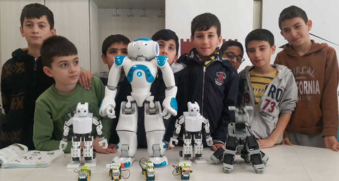 Geleceğin mucitleri robot yapmayı öğreniyor