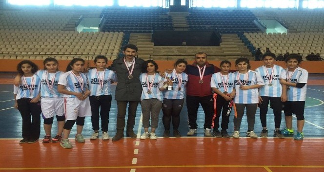 Silopi Cumhuriyet Ortaokulu il ikincisi oldu