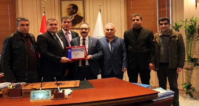 HAK-İŞ Gaziantep İl Başkanı Mehmet Geçer’den Rektör Prof. Dr. Gür’e ziyaret