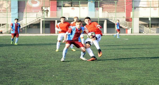 Okulsporları Futbol Gençler Müsabakaları sona erdi