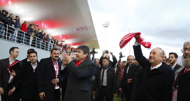 Antalyaspor&#039;un yeni tesisleri görkemli törenle açıldı