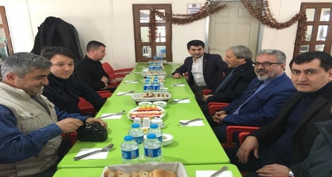 Başkan Şahin, gazeteciler ile öğle yemeğinde buluştu