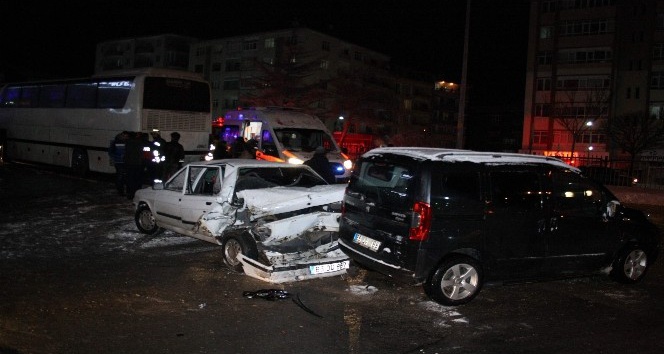 Yozgat’ta yolcu otobüsü kaza yaptı: 4 yaralı