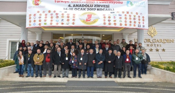 Gazeteciler, İzmit sokaklarını gezdi
