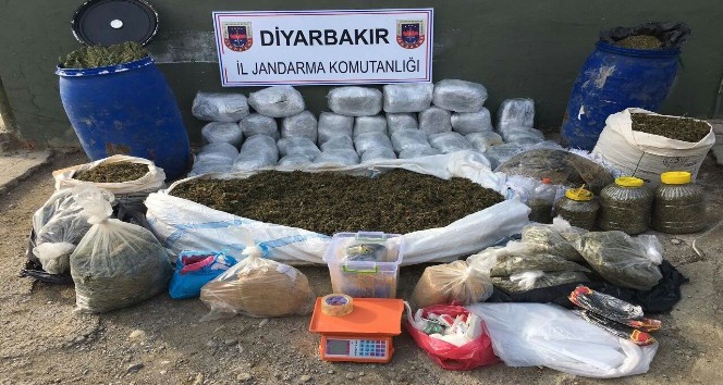 Diyarbakır’da 308 kilogram esrar ele geçirildi