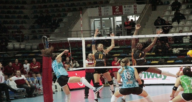 Bursa Büyükşehir Belediyespor Kupa Voley’de yarı finale yükseldi