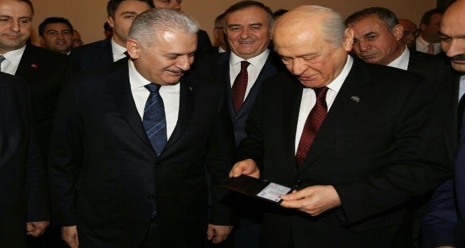 Başbakan Yıldırım’dan MHP Genel Başkanı Bahçeli’ye yeni kimlik jesti