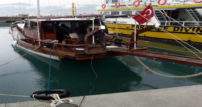 Batma tehlikesi geçiren tekne kurtarıldı