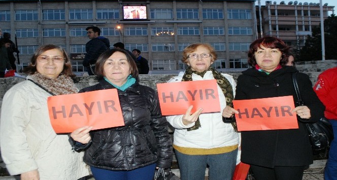 Burdur’da CHP’den anayasa protestosu