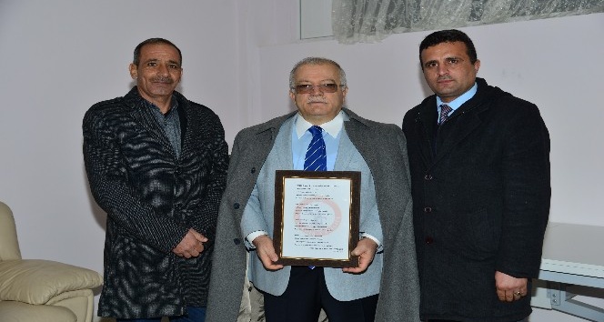 Göçmen şair’den Vali’ye şiir