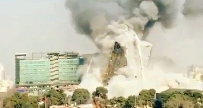 Tahran&#039;ın ünlü iş merkezi Plasco çöktü: 30 ölü