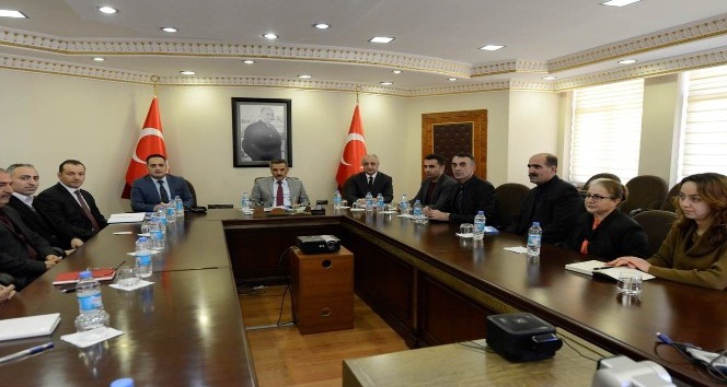 Tunceli Valisi, belediye başkanvekili olarak göreve başladı
