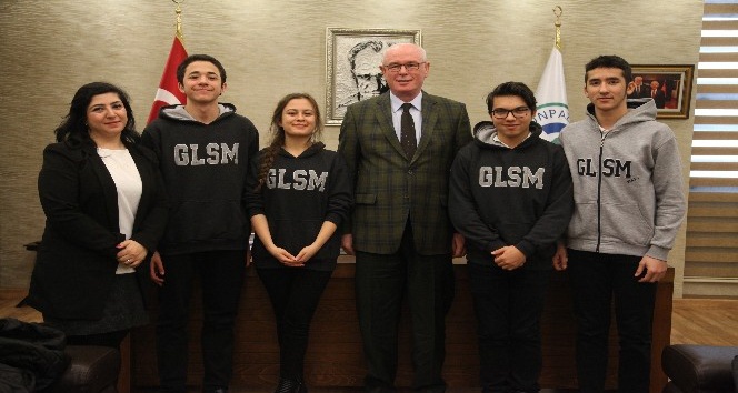 Kolej öğrencilerinden Başkan Kurt’a ziyaret