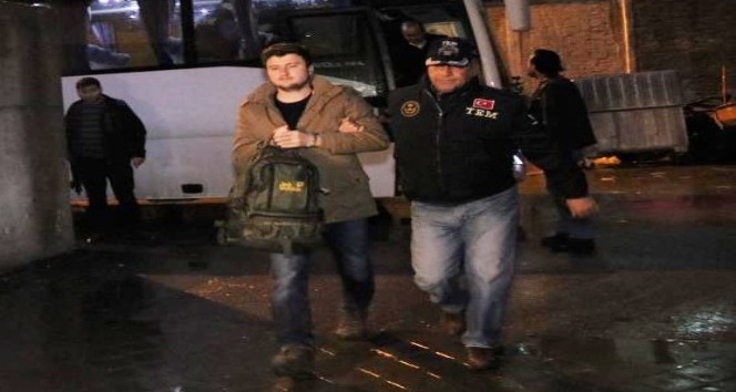 Bursa’da bylock kullanan 11 subay tutuklandı