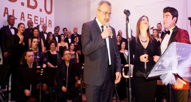 Başkan Karaçoban da sahne aldı