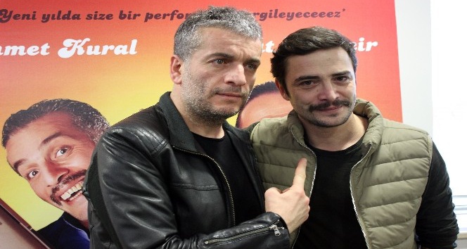 Ünlü oyuncular Ahmet Kural ve Murat Cemcir’den yeni dizi sinyali