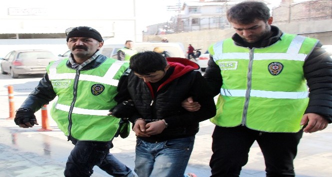 Konya’da kartvizit çetesine polisten suçüstü