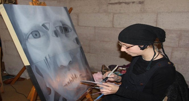 Dünyanın çeşitli ülkelerinden gelen ressamlar Kapadokya’da buluştu