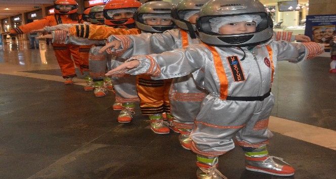 Ufozaytürk Uzay Macerası etkinliği çocukların büyük ilgisini çekiyor