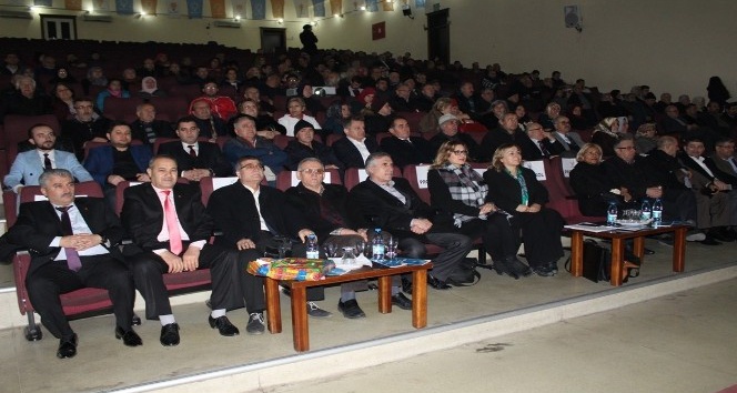 AK Parti Edremit ilçe danışma toplantısı yapıldı