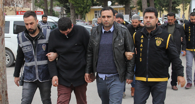 Adana&#039;daki mahkeme çıkışı silahlı kavga