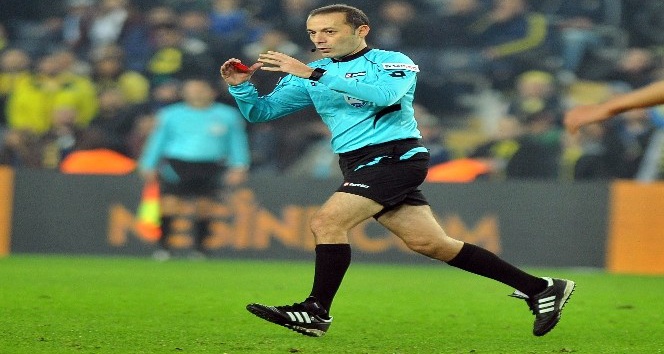 Cüneyt Çakır, dünyanın en iyi 5. hakemi