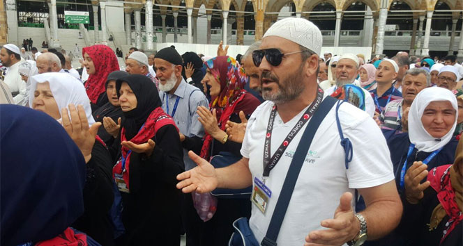 Kabe’de umrecilerden Türkiye için 'evet' duası