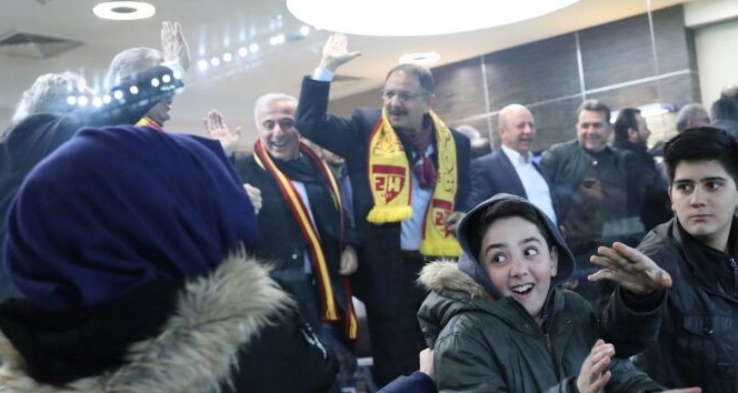Mehmet Özhaseki: &#039;Bu sonuç tüm Kayserilileri mutlu etmiştir&#039;