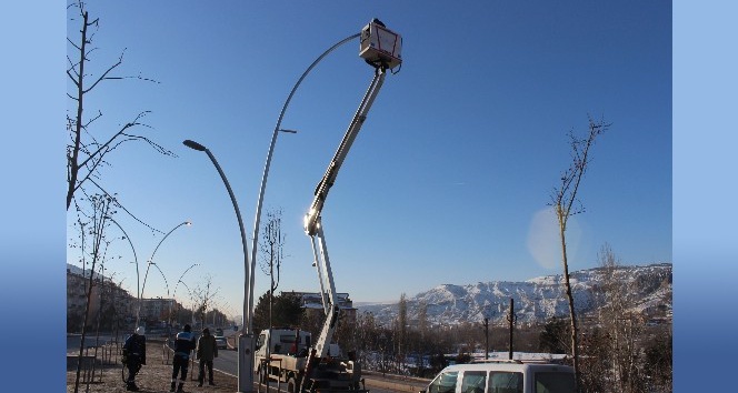 Çankırı’da aydınlatma direkleri bakıma alındı
