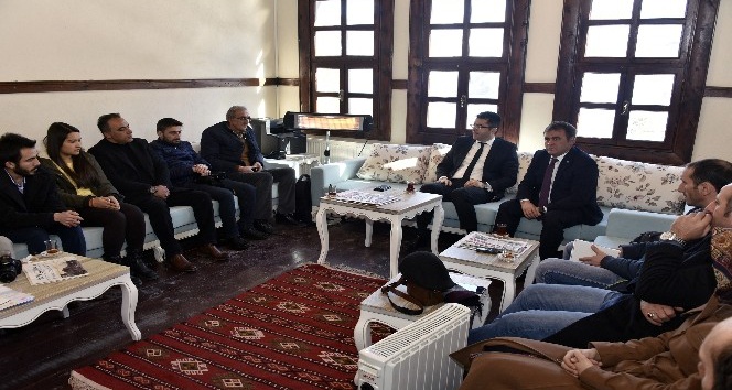 Vali Memiş basınla buluştu