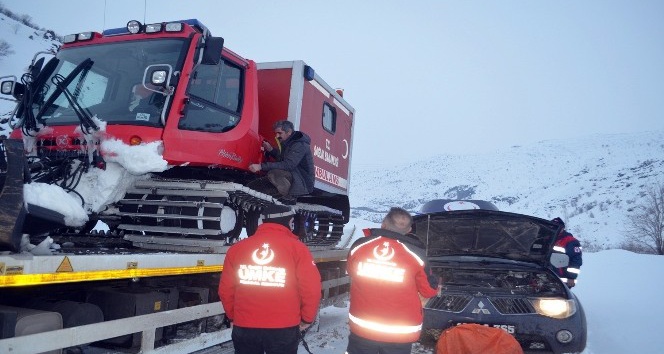 Kar yüzünden mahsur kalan hasta 8 saatlik operasyonla kurtarıldı