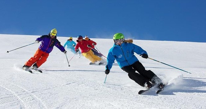 Kayak severlere ücretsiz kayak eğitimi verilecek