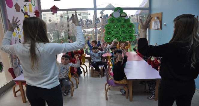 Anaokullarında işaret diliyle eğitim dönemi