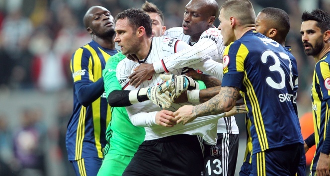 Beşiktaş Fenerbahçe derbisinin cezaları belli oldu | Van Persie, Tosic, kaç maç ceza aldı