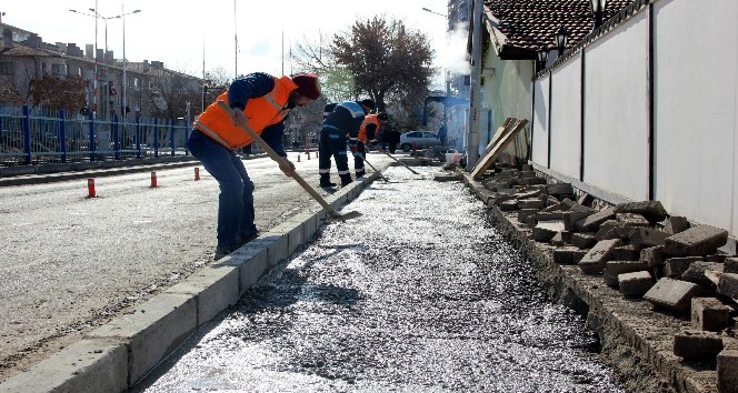 İsfendiyar Sokak’ta yollar düzenleniyor