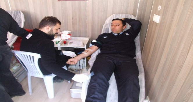 Yerköy zabıtasından kan bağışına destek