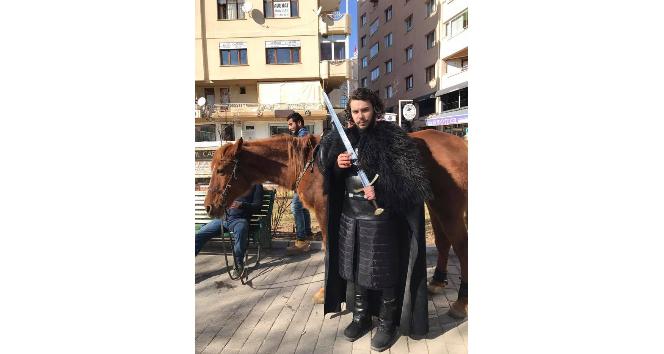 Jon Snow atıyla Eskişehir sokaklarını gezdi