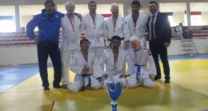 Büyükşehirli judoculardan 5 Türkiye derecesi